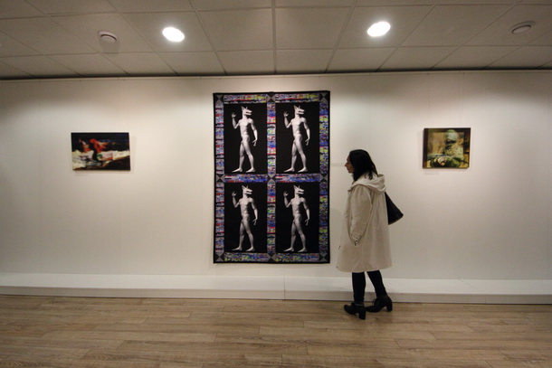 Декодувати пропаганду: виставка The Noise показала механізми впливу через арт-об’єкти