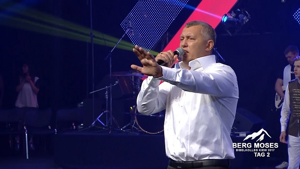 Сотвори собі кумира. Як «Інтер» просуває «пастора» Мунтяна