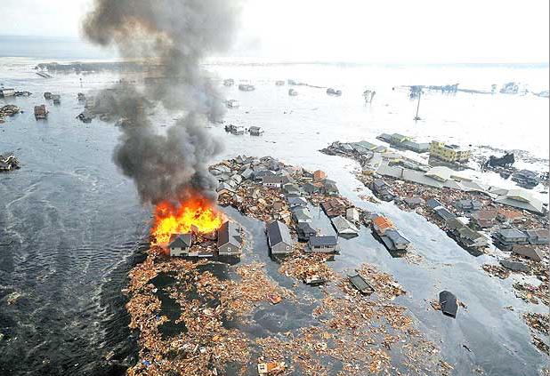 Сфотографувати цунамі