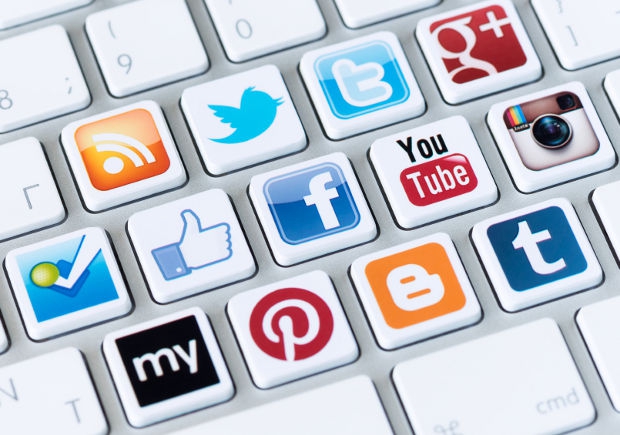 Онлайновая «революция футболок»